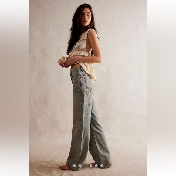 We The Free Tinsley Jeans Size 31 Light Wash Baggy High Rise Straight Leg - Picture 2 of 13